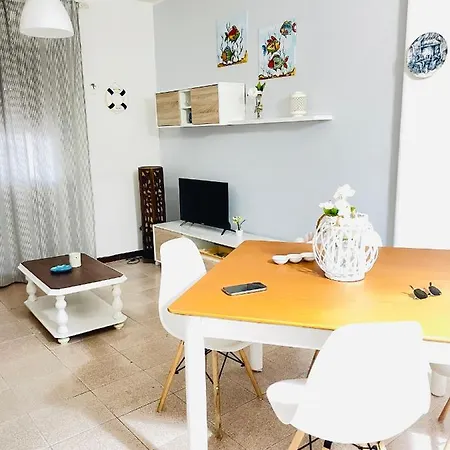 公寓 Seaside Village 卡塔尼亚