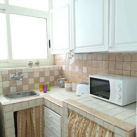 Seaside Village 公寓 *